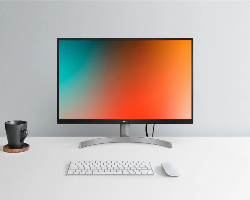 Front view of a 27" LG 27UL500-W monitor on a desktop