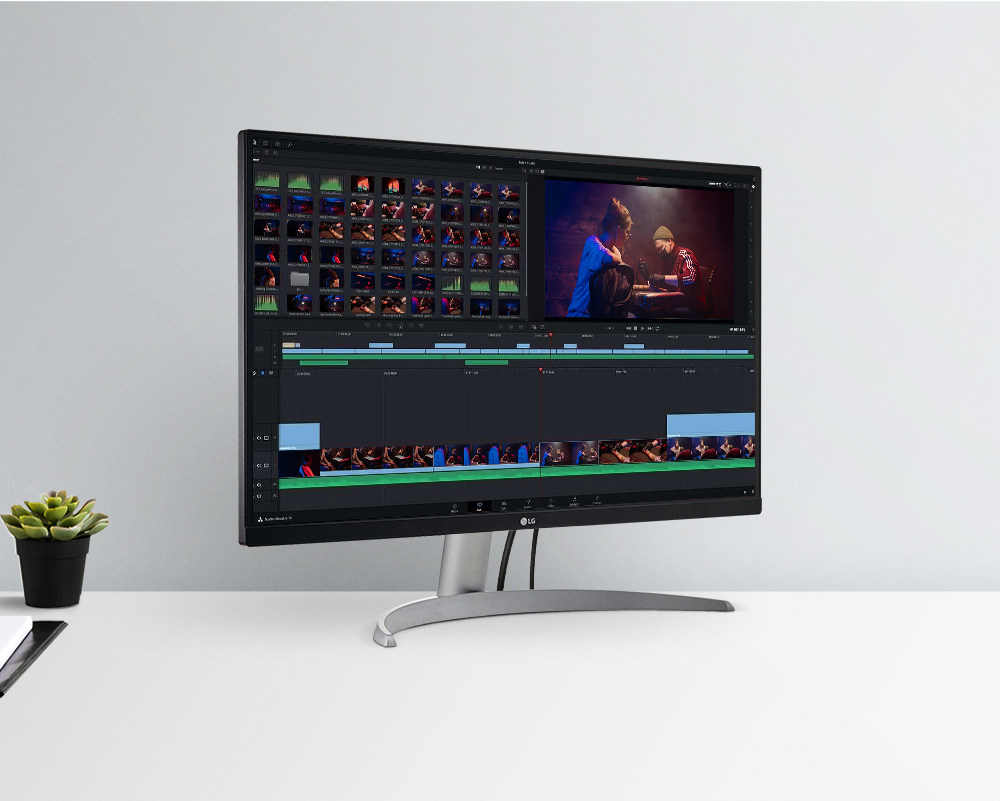 "LG 27UP600-W" monitor for video editing